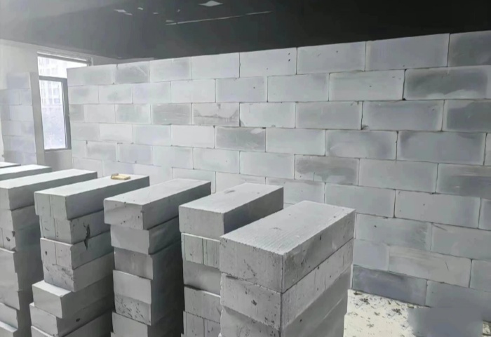 裝修砌墻，輕體磚與紅磚之選 &mdash;&mdash; 青島業(yè)主必看！